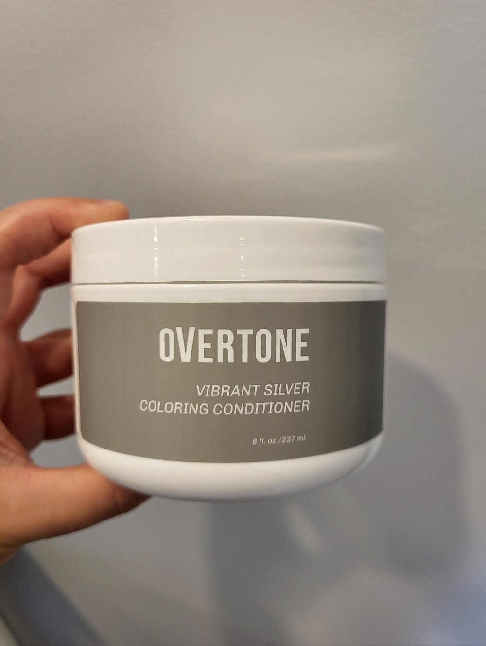 Overtone Vibrant Silver Coloring Conditioner - 237ml